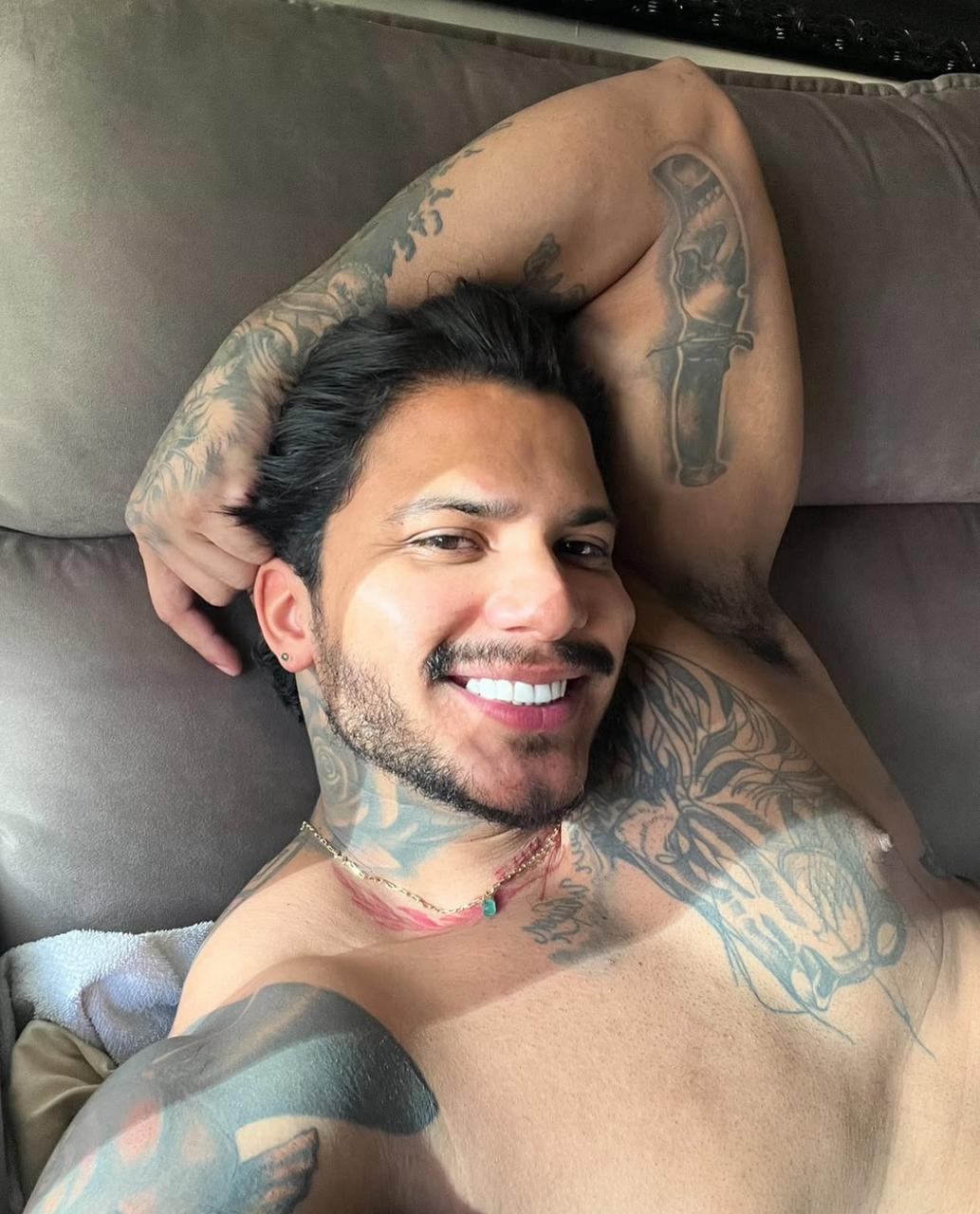 garoto de programa - Perfil Hetero